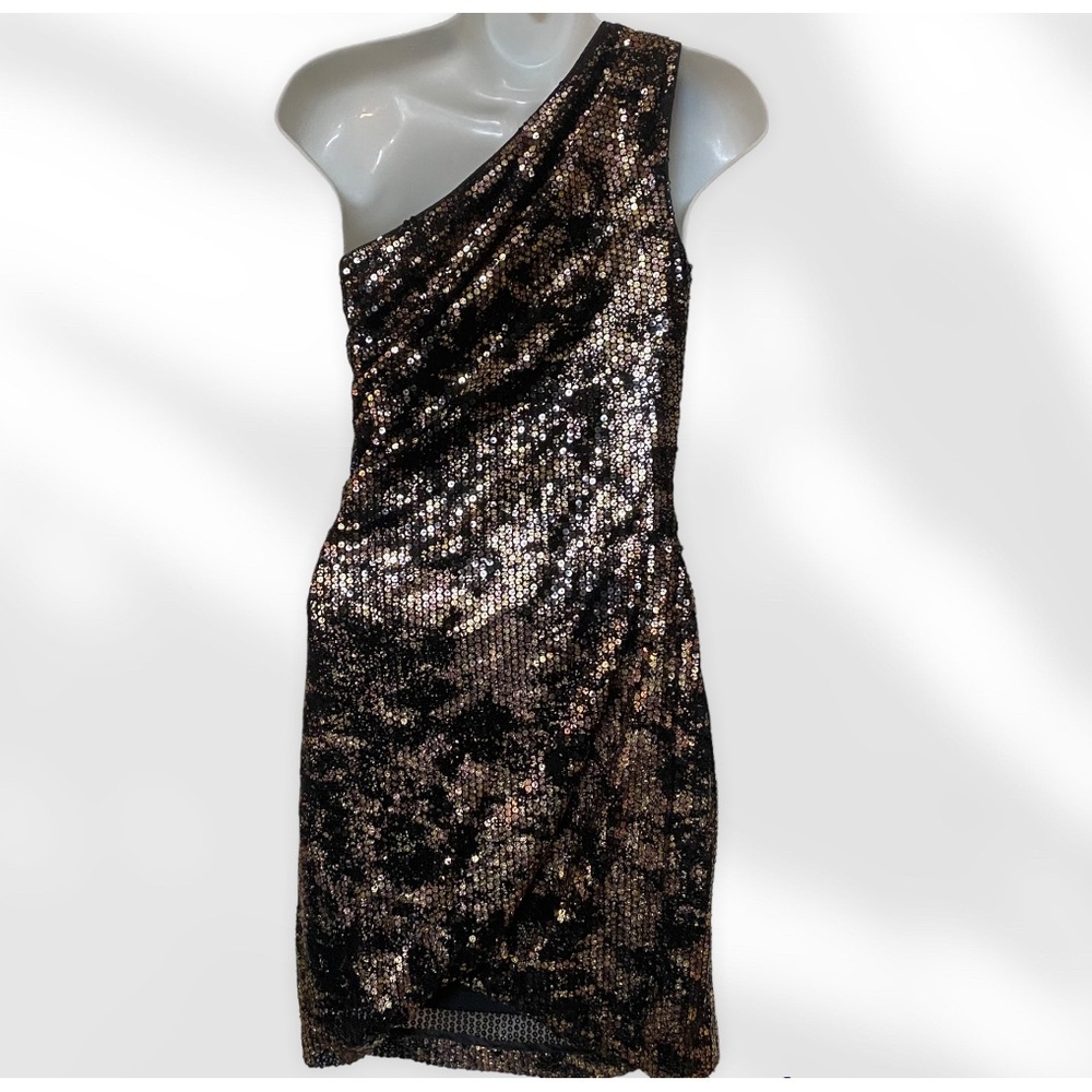 One Shoulder Black and Gold Sequin Dress Badgely Mischka - Picture 9 of 9